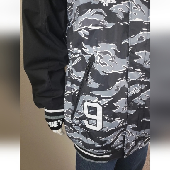 Technine Jackets & Coats Technine Varsity Snowboarding Jacket Camo